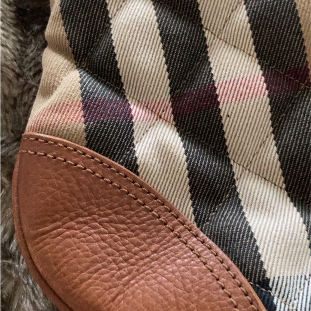 Burberry Quilted House Check handbag - Picture 6 of 16